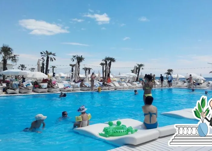 Apartmán аркадия новые жк родос Black Sea