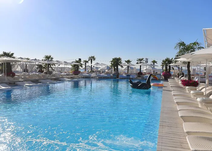 Apartmán аркадия новые жк родос Black Sea