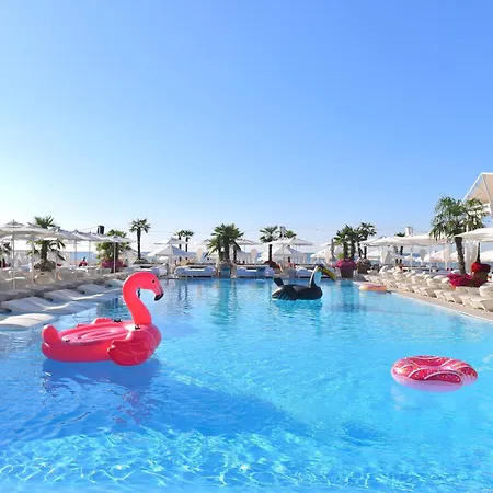 Διαμέρισμα аркадия новые жк родос Black Sea *