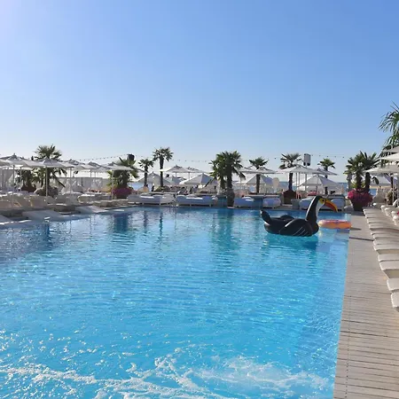 Διαμέρισμα аркадия новые жк родос Black Sea